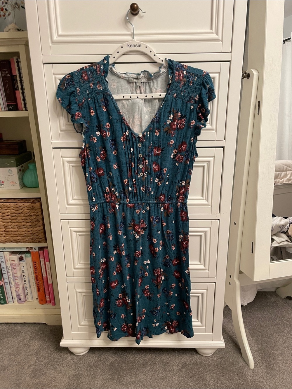 Daniel Rainn Kelly Green Floral Mini Dress with Burgundy and White Blossoms